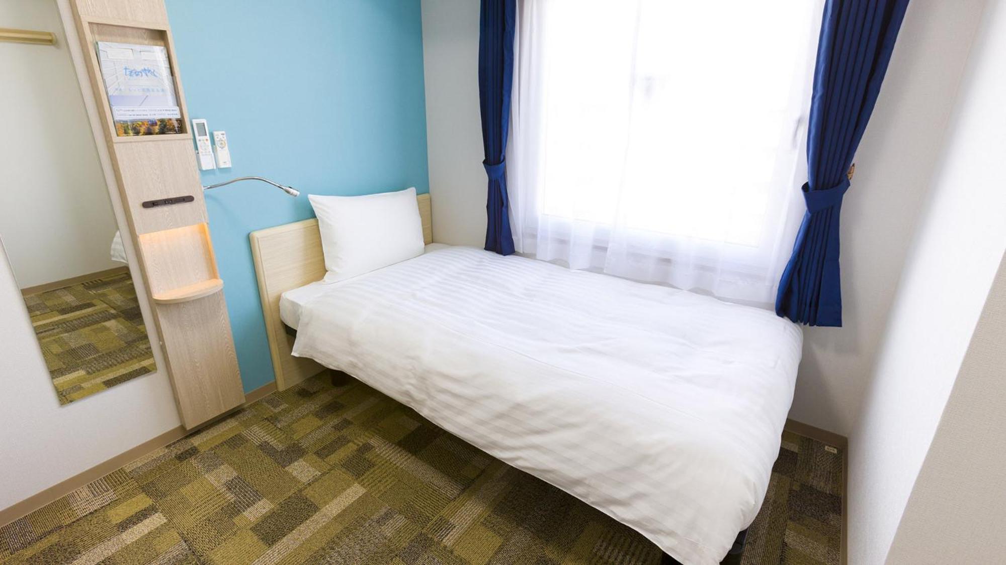 Toyoko Inn Oyama-Eki Higashi-Guchi No.2 小山市 客房 照片